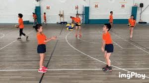 汪涵老婆杨乐乐带儿子参加马术比赛 11岁的沐沐侧脸像爸爸