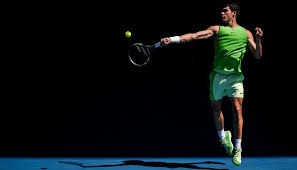 前锋单刀破门，决绝果断引喝彩